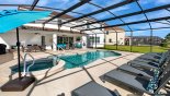 Villa rentals near Disney direct with owner, check out the Pool deck with 12 sun loungers