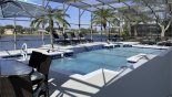 Villa rentals near Disney direct with owner, check out the 38' pool & spa with stunning lake views and 10 sun loungers