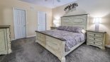 Villa rentals in Orlando, check out the Master bedroom with king sized bed