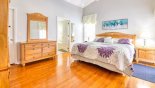 Villa rentals near Disney direct with owner, check out the Master bedroom with king sized bed